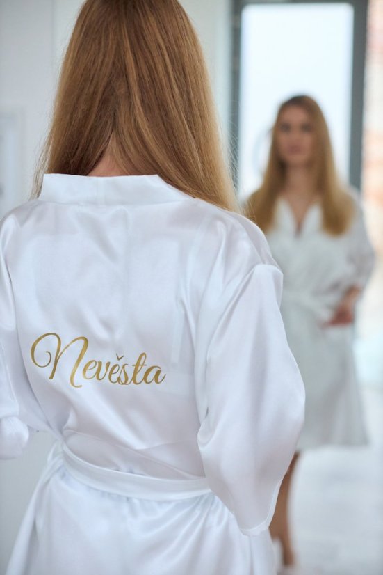 BRIDE TO BE Box - Barva župánku: Bílá, Velikost podvazku: XS, Velikost župánku: UNI (S/L) Skladem (výroba 1-10 dní)