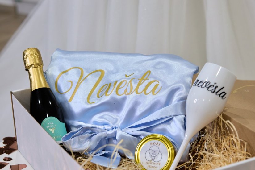 Goodbye Miss Box - Barva župánku: Mintová, Velikost župánku: UNI, Potisk skleničky: ,,Jeden ptáček na celý život"